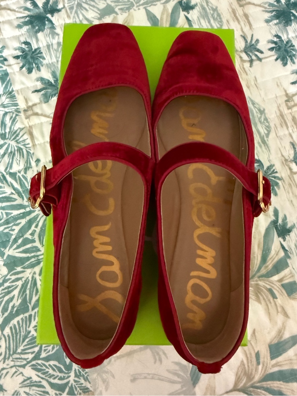 Sam Edelman Michaela Mary Jane flats in scarlet red velvet - Picture 5 of 11